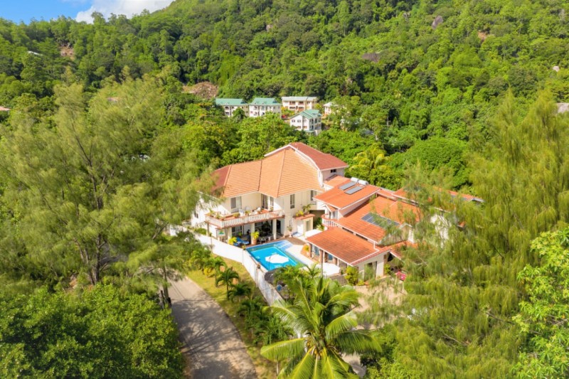 Villa Chris
